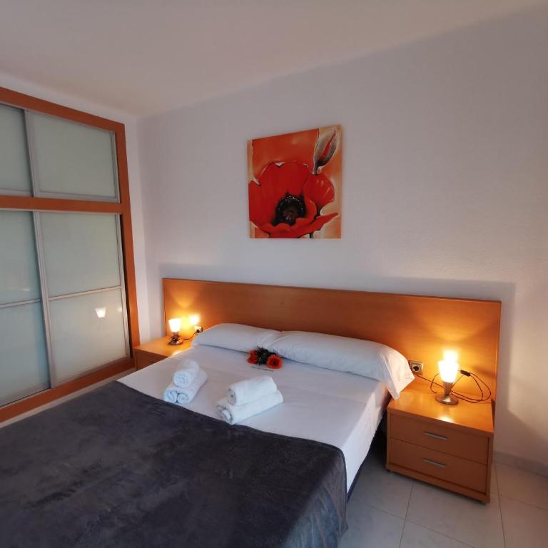 Apartamento con WIFI a 5 Minutos de la Playa y Cerca de Tiendas y Restaurantes - ES-209-10 - Apartamento - 19