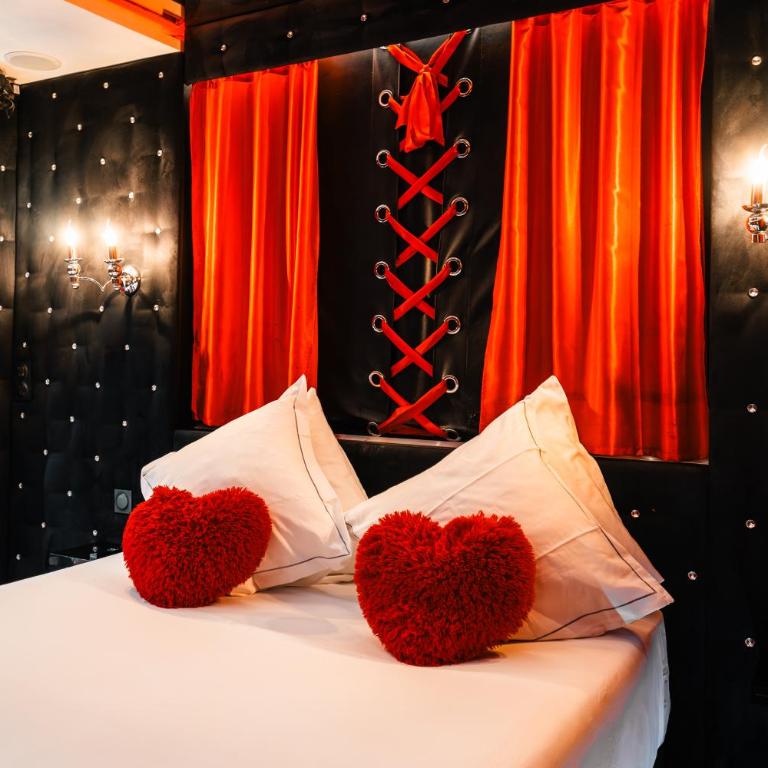 Le Cabaret Vip SPA - Superior Apartment with Sauna - 10