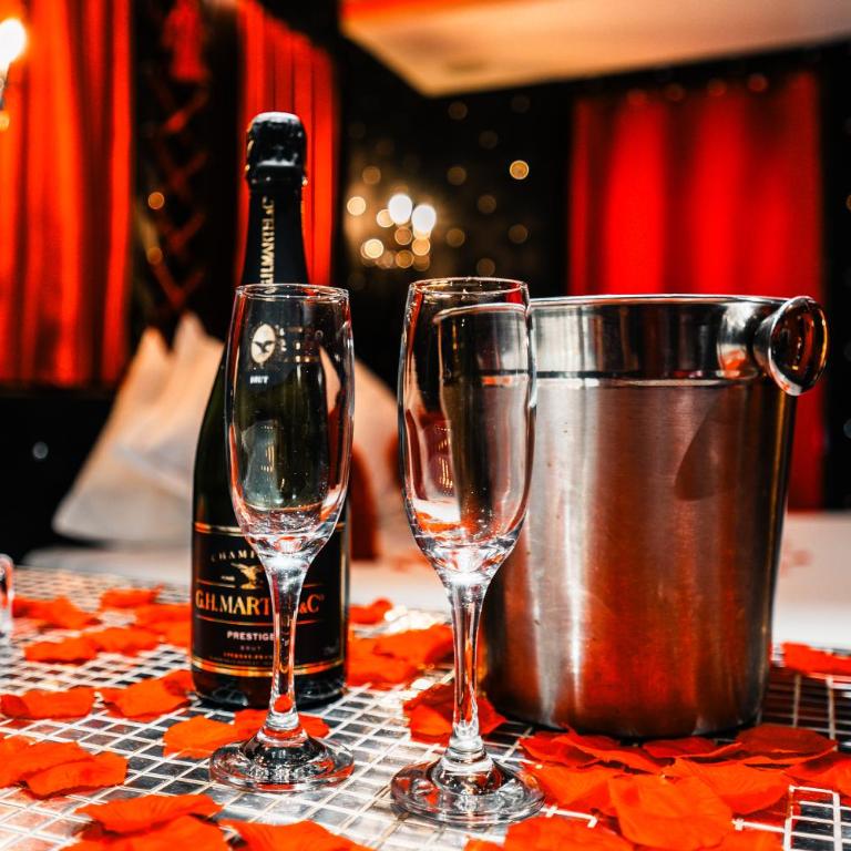 Le Cabaret Vip SPA - Superior Apartment with Sauna - 40