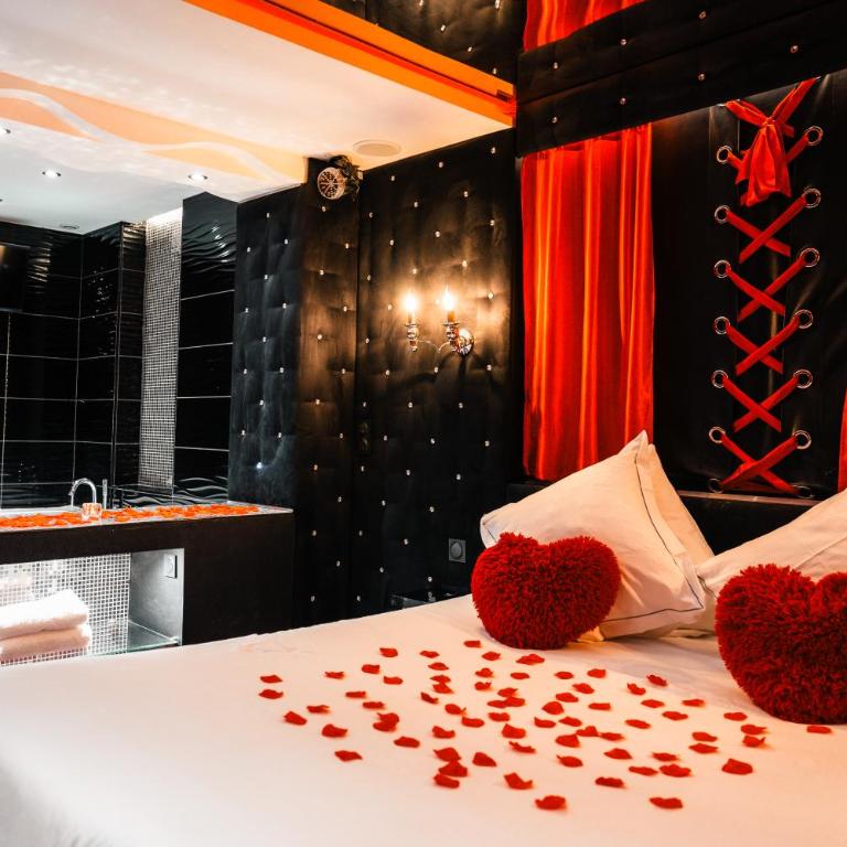 Le Cabaret Vip SPA - Superior Apartment with Sauna - 41