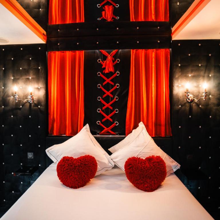 Le Cabaret Vip SPA - Superior Apartment with Sauna - 35