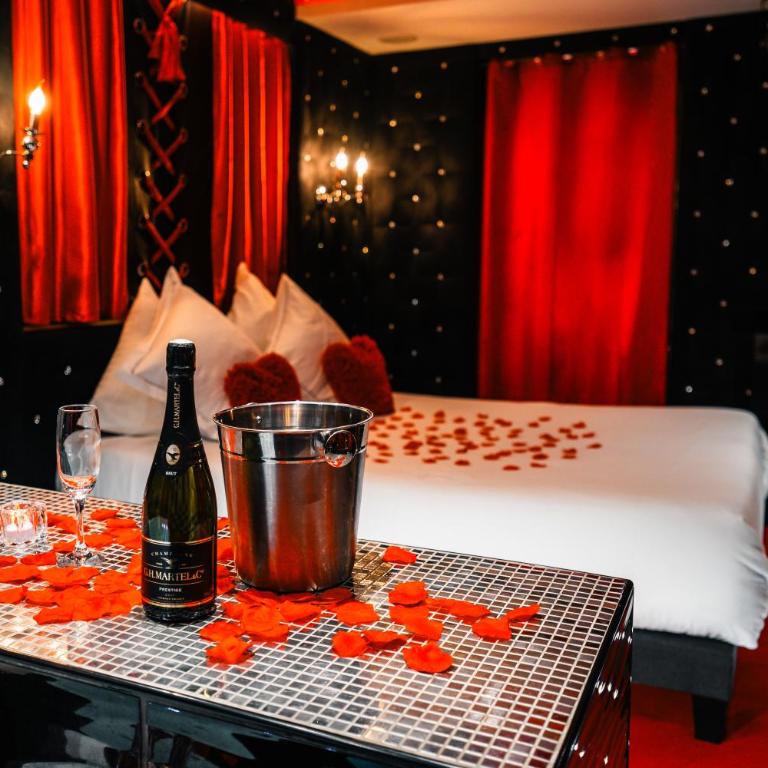 Le Cabaret Vip SPA - Superior Apartment with Sauna - 34