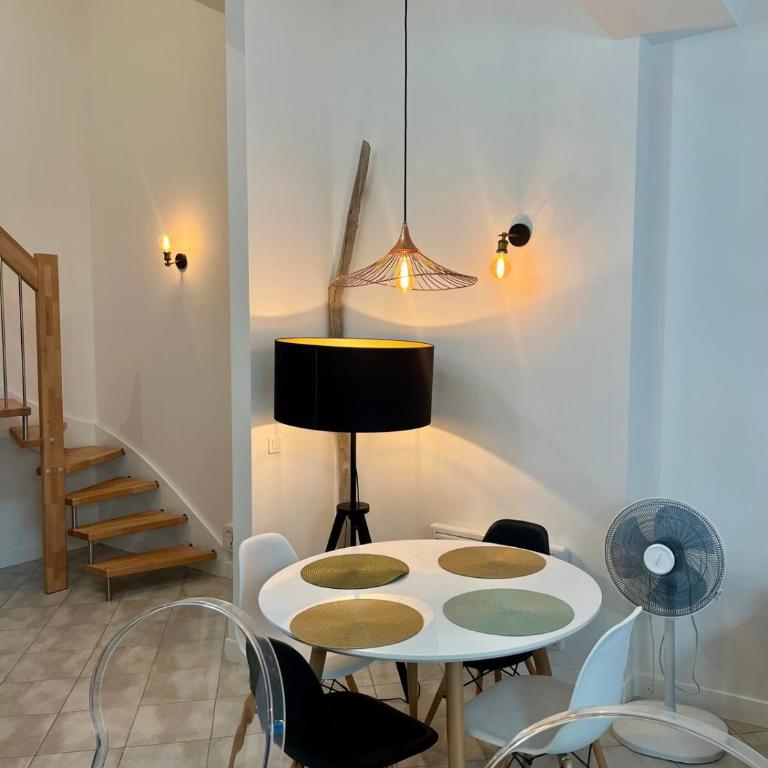 Spacieux T1 lumineux au cœur de Toulon - Apartment mit 3 Schlafzimmern - 1