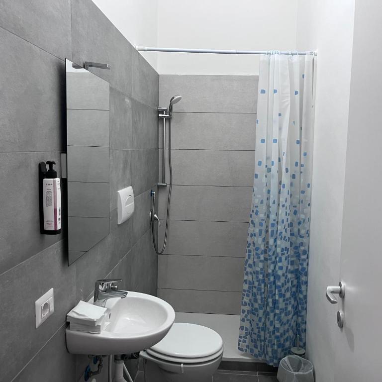Green Park San Pancrazio - Camera Matrimoniale con Bagno Privato - 9