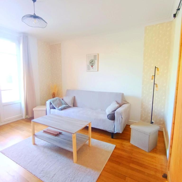 Spacieux T4 parking gratuit- idéal famille et pro - Apartment - 2