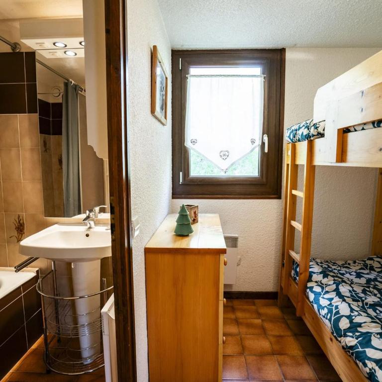 Châtel - 2 Pièces, 5 Pers, Balcon, Parking, Proche Remontées, Exposé Sud/Ouest - FR-1-676-83 - Appartement - 7