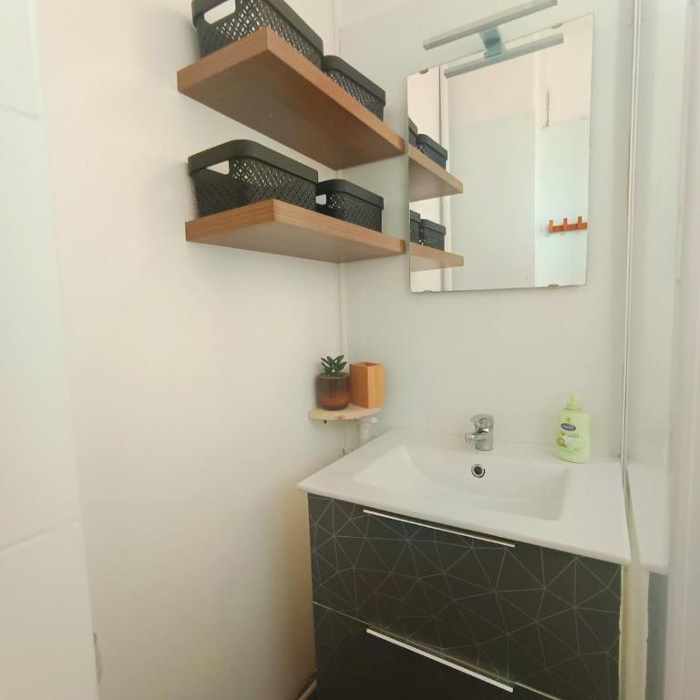 Spacieux T4 parking gratuit- idéal famille et pro - Apartment - 19