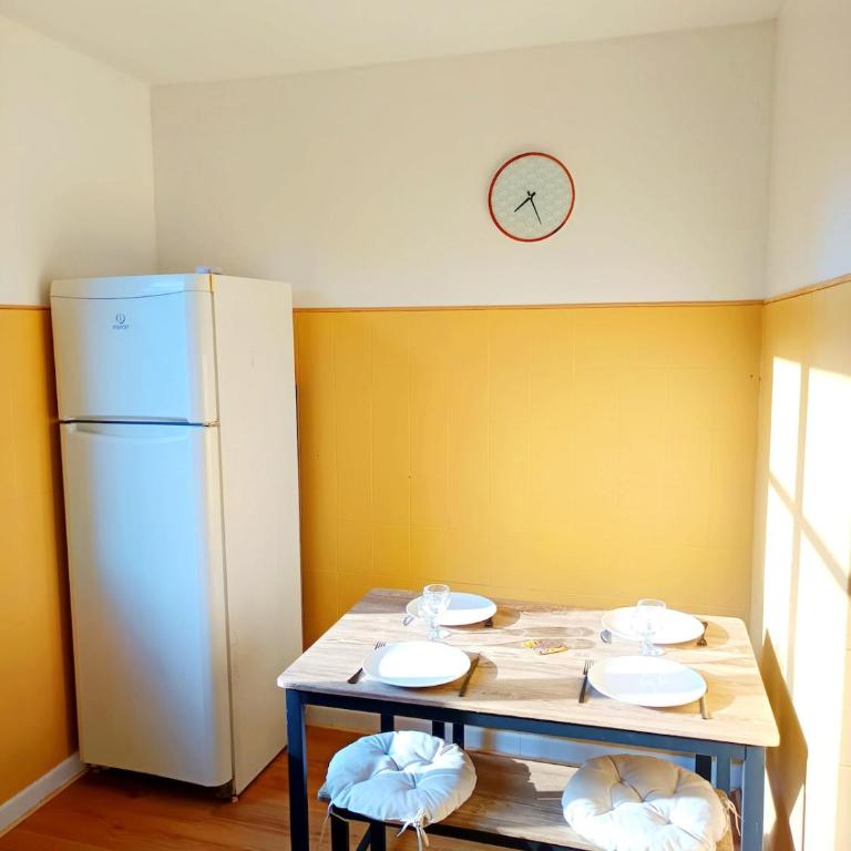 Spacieux T4 parking gratuit- idéal famille et pro - Apartment - 18