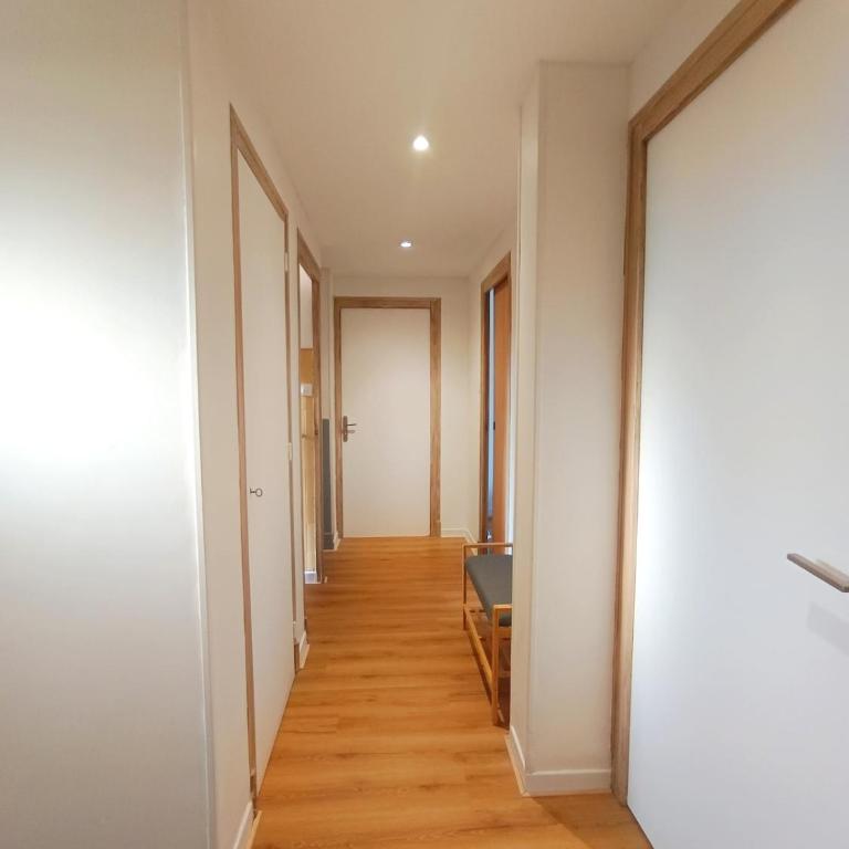 Spacieux T4 parking gratuit- idéal famille et pro - Apartment - 26