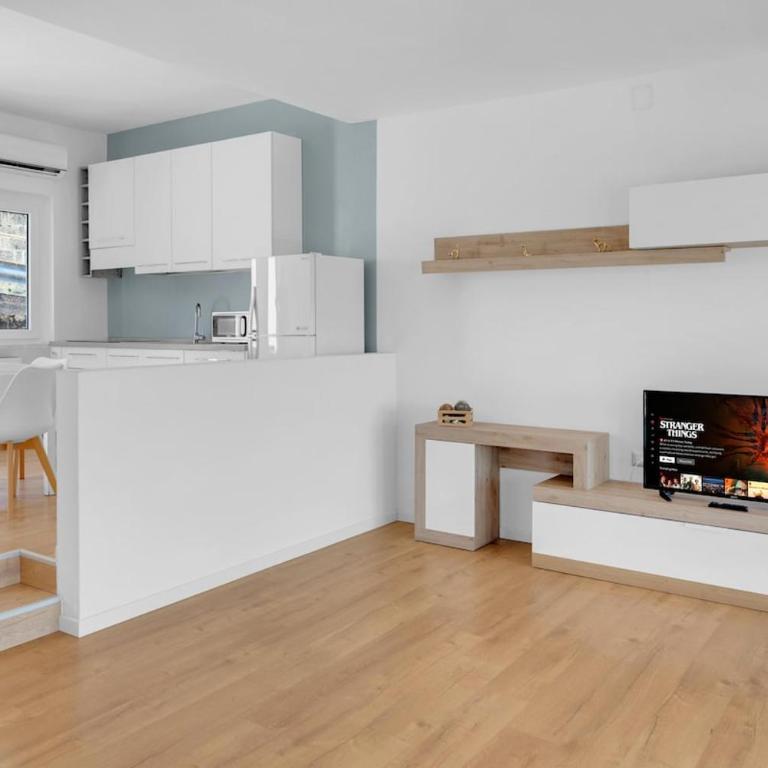 Vista mare x4, aria condizionata, parcheggio - Appartamento con 2 Camere da Letto - 8