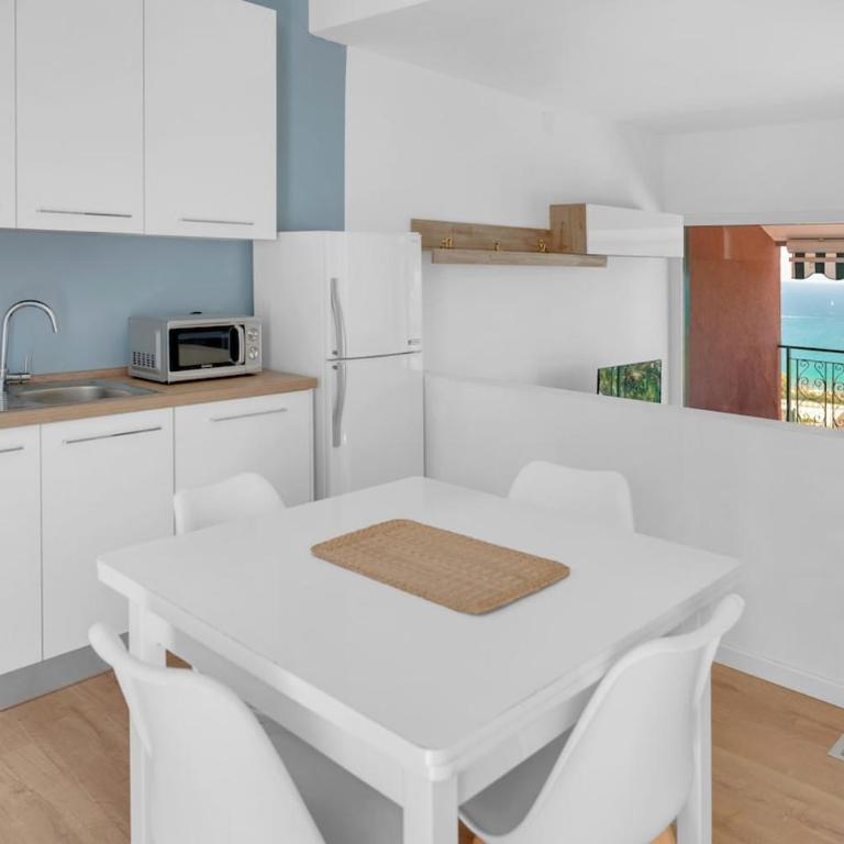 Vista mare x4, aria condizionata, parcheggio - Appartamento con 2 Camere da Letto - 15