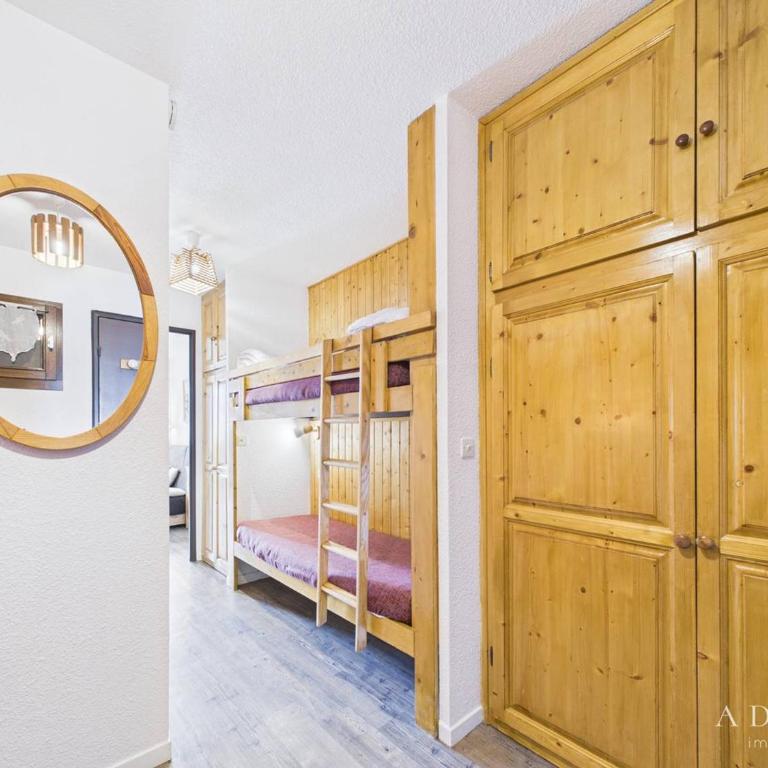 Studio cabine 4/5 pers, balcon exposé sud, à 50m des pistes, parking inclus - FR-1-398-513 - Studio - 5