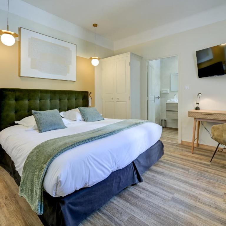 Urban Style Blason du Ventoux - Chambre Lit King-Size - 3