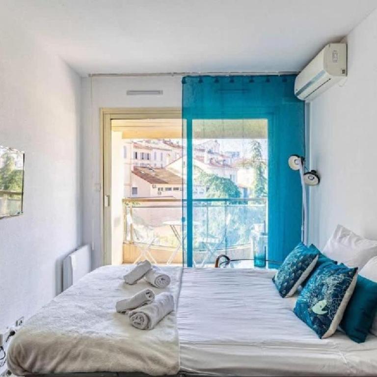 L'ILOT avec balcon, mignon et charmant, un havre de paix au cœur du centre-ville - Appartement 1 Chambre - 8