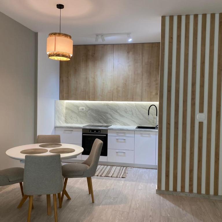 New Apartments For you - Apartman sa 1 Spavaćom Sobom, Balkonom i Pogledom na Planinu - 1