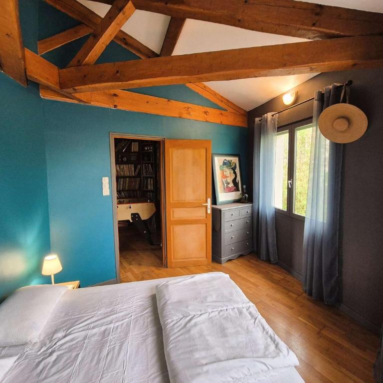 Piscine, plage à pied, WIFI, billard, babyfoot, ping pong, BBQ... - Villa avec Piscine Privée - 15