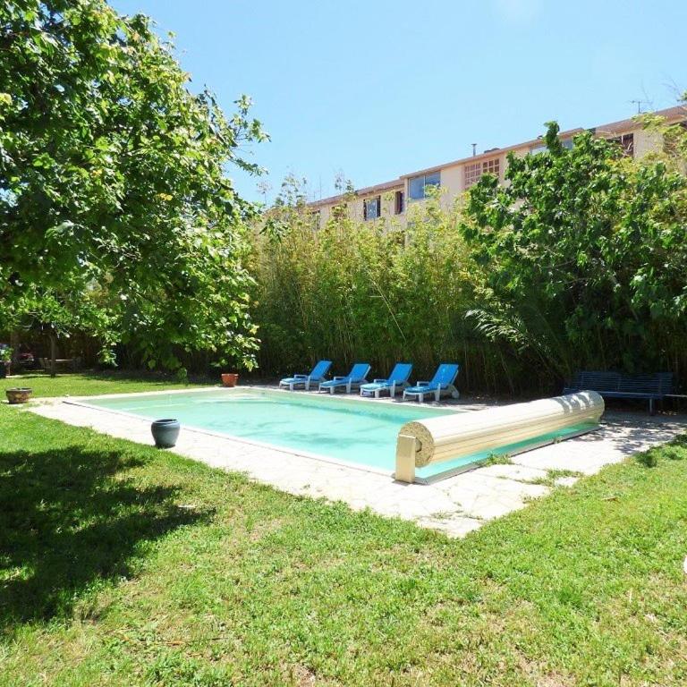 Piscine, plage à pied, WIFI, billard, babyfoot, ping pong, BBQ... - Villa avec Piscine Privée - 17