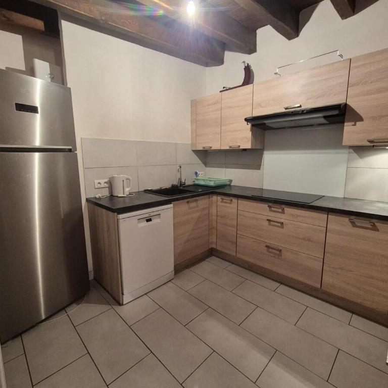 CHALET CROUZE - Chaleureux Chalet, ski au pied - 14 personnes - Chalet - 9