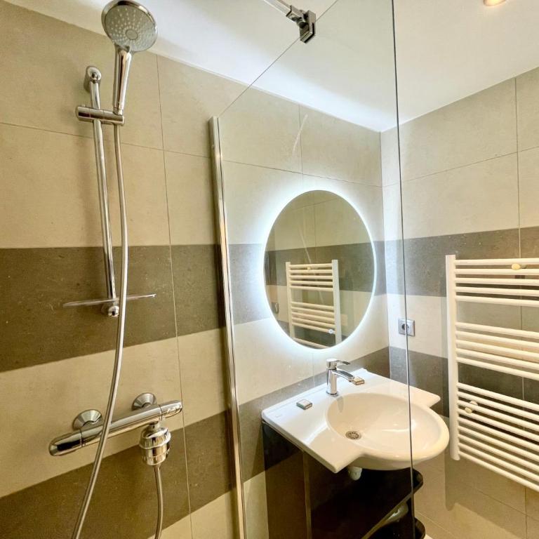 PARISIAN HOME l MONTMARTRE - Appartement 1 Chambre - n° 4 - 12