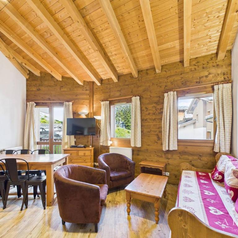 Appartement 4 Pièces au Centre de la Station, Proche Remontées Mécaniques, Parking et Balcon Est - FR-1-398-521 - Appartement (8 Adultes) - 3