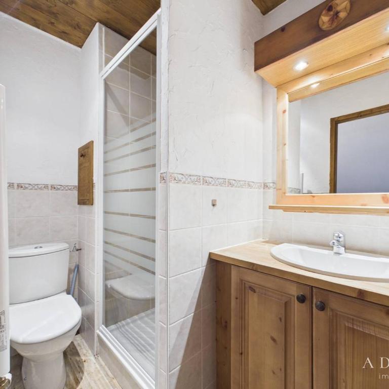 Appartement 4 Pièces au Centre de la Station, Proche Remontées Mécaniques, Parking et Balcon Est - FR-1-398-521 - Appartement (8 Adultes) - 10