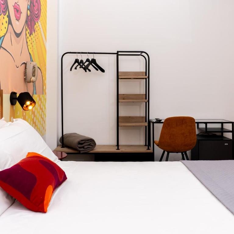 Hotel Mirabella - Standard Double or Twin Room - 9
