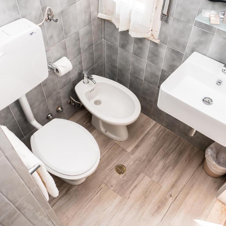 Hotel Mirabella - Standard Double or Twin Room - 10