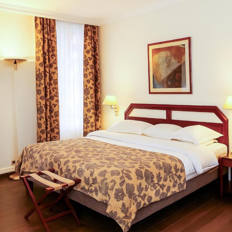 Hotel Du Parc - Mulhouse Centre - Chambre Supérieure Lit Queen-Size - 12