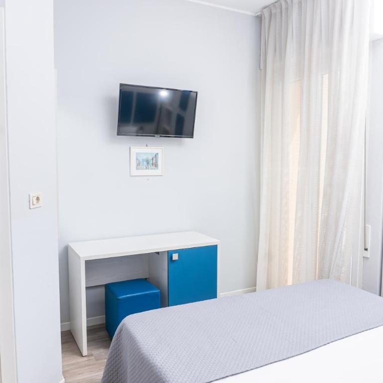 Hotel Mirabella - Standard Double or Twin Room - 17