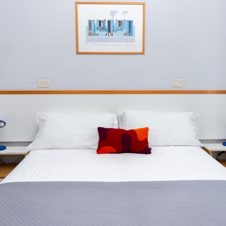 Hotel Mirabella - Standard Family Room - 6