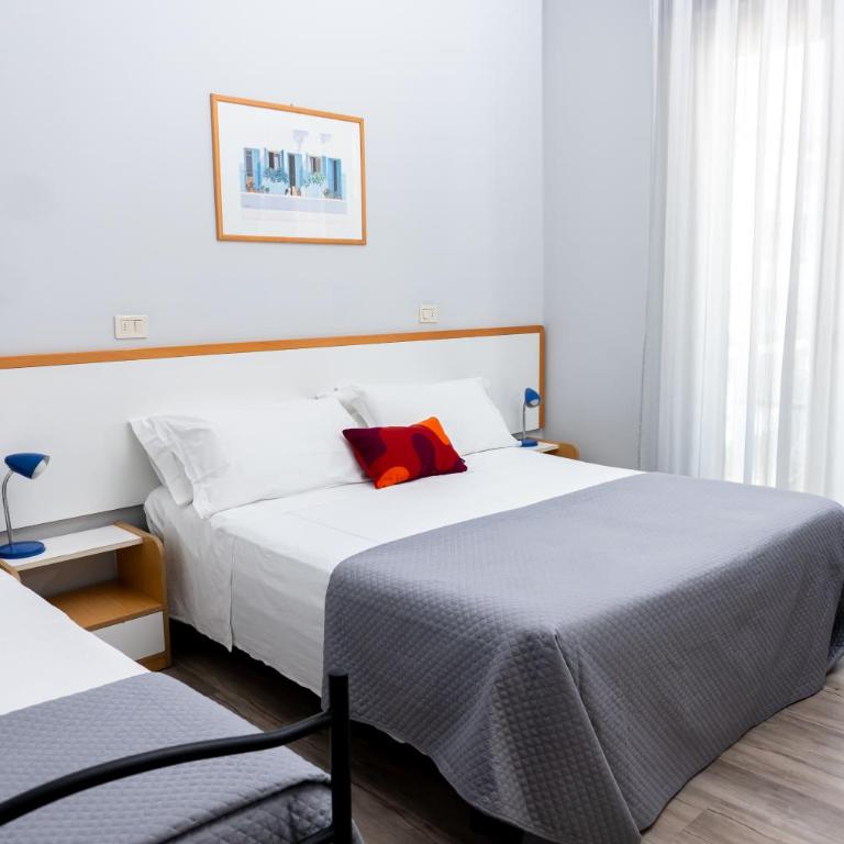 Hotel Mirabella - Standard Family Room - 3
