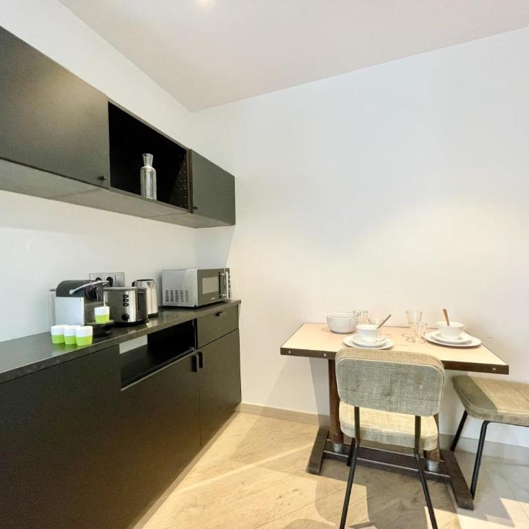PARISIAN HOME l MONTMARTRE - Appartement 5 - 1 Chambre - 12