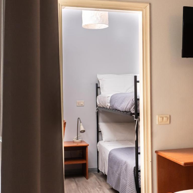 Hotel Mirabella - Comfort Family Room - 5
