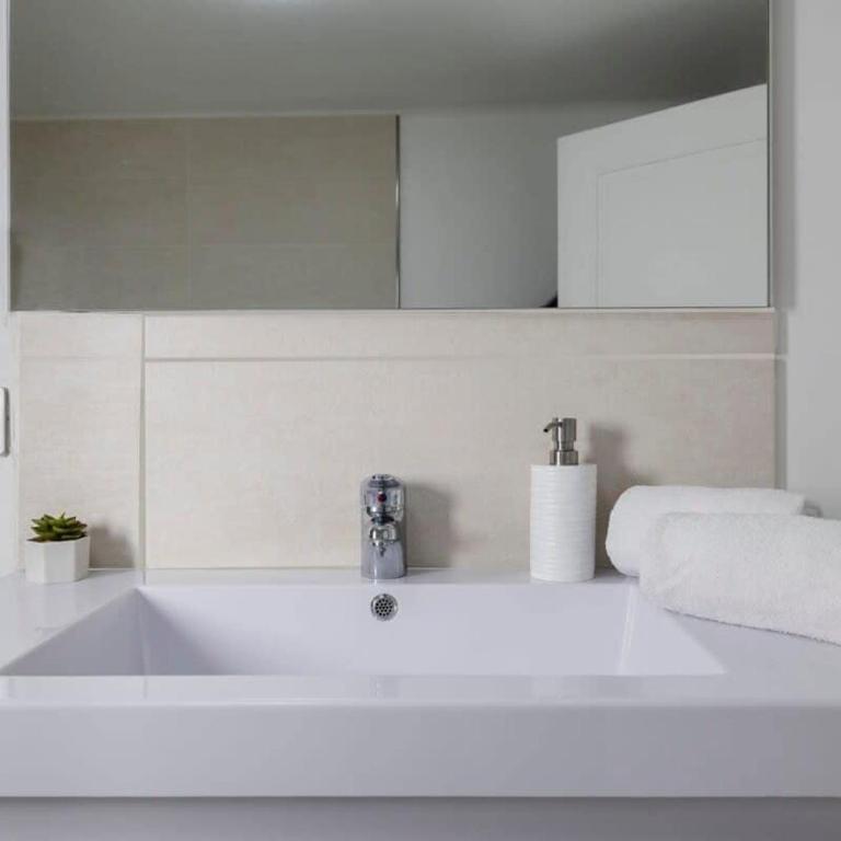 Penthouse Lyret by Pangea - Quiet - Parking - Jacuzzi - Apartment mit Blick auf die Berge - 13