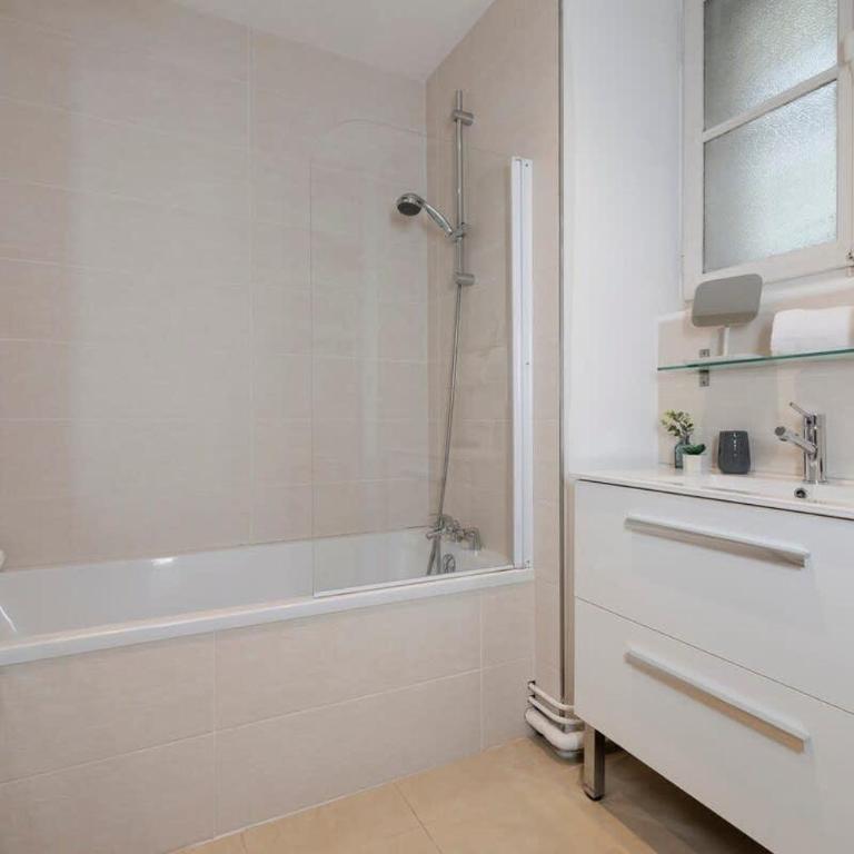 Lyret 1 by Pangea Services - Central - Parking - Appartement - 6