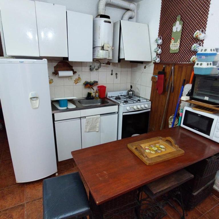Departamento 3 amb con patio, quincho y parrilla - Apartamento de 2 dormitorios - 4