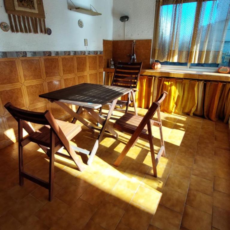 Departamento 3 amb con patio, quincho y parrilla - Apartamento de 2 dormitorios - 15