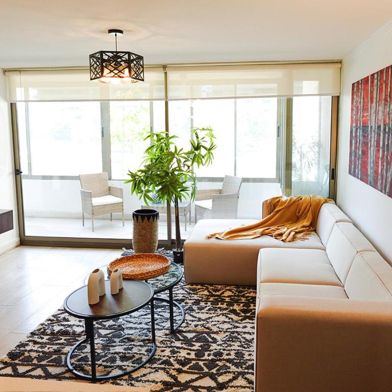 Apartamento a pasos del Parque Arauco - Las Condes - Apartamento de 2 dormitorios con balcón y terraza - 16
