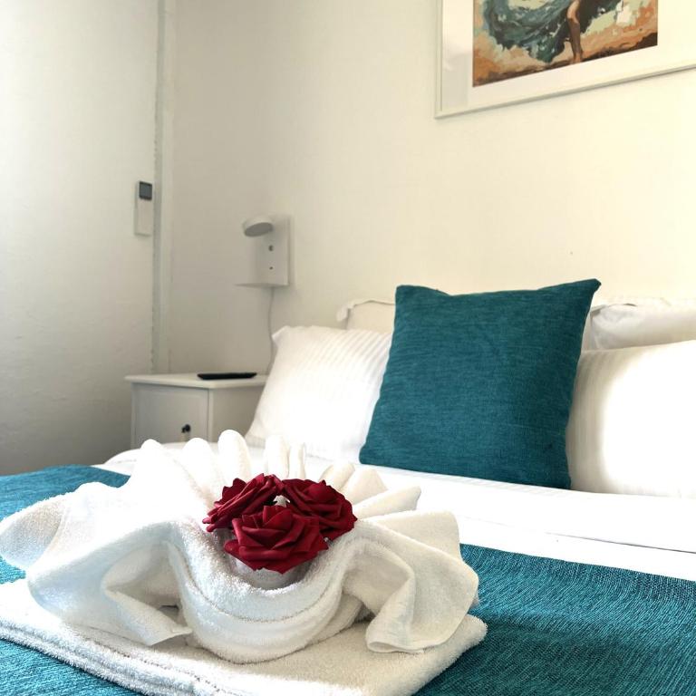 Hotel L'Escapade - Apartment with Balcony (Non Smoking) - 9