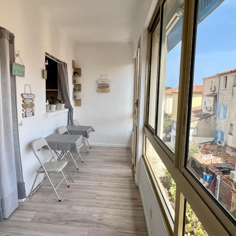 Hotel L'Escapade - Apartment with Balcony (Non Smoking) - 5