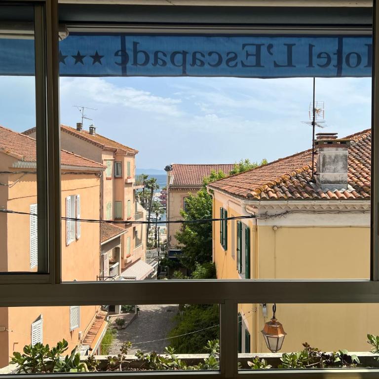 Hotel L'Escapade - Apartment with Balcony (Non Smoking) - 16