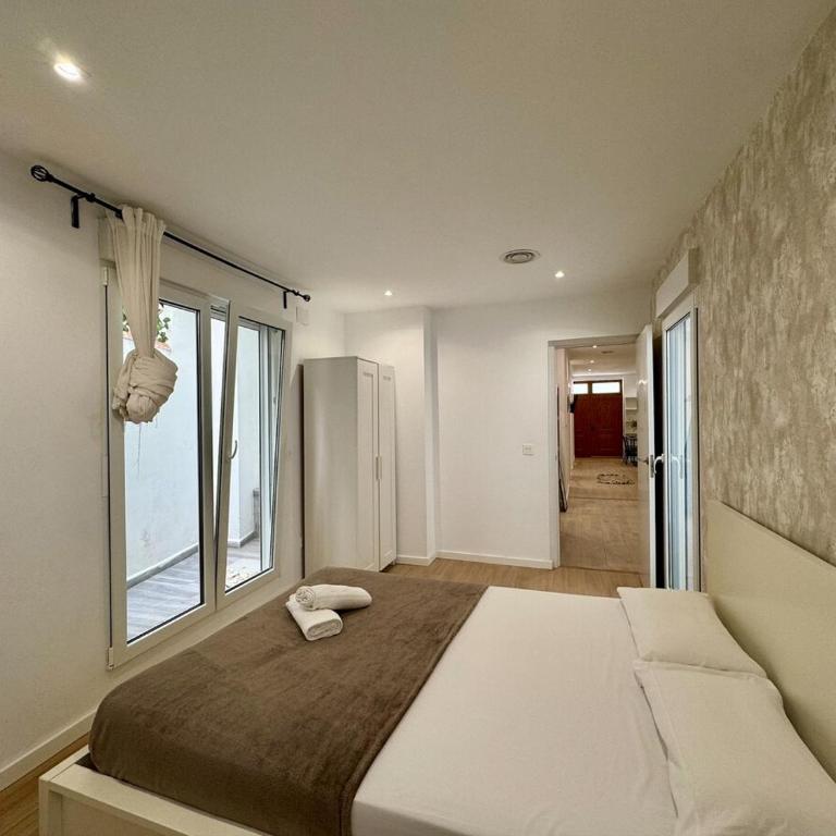 Reino Vlc - centrico y amplio piso - Three-Bedroom Apartment - 3