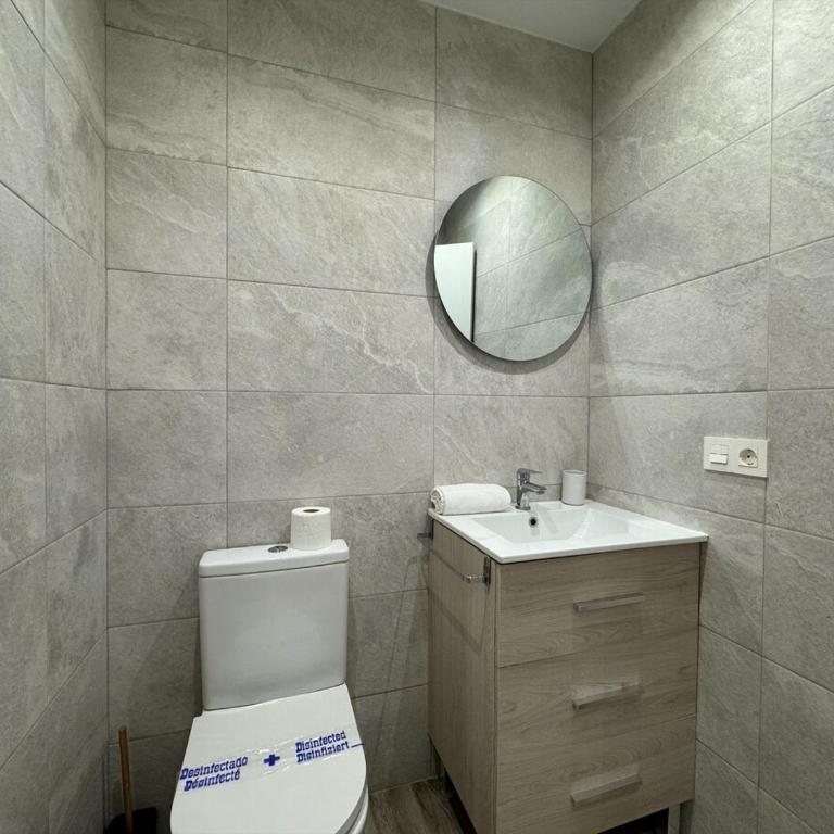 Reino Vlc - centrico y amplio piso - Three-Bedroom Apartment - 12