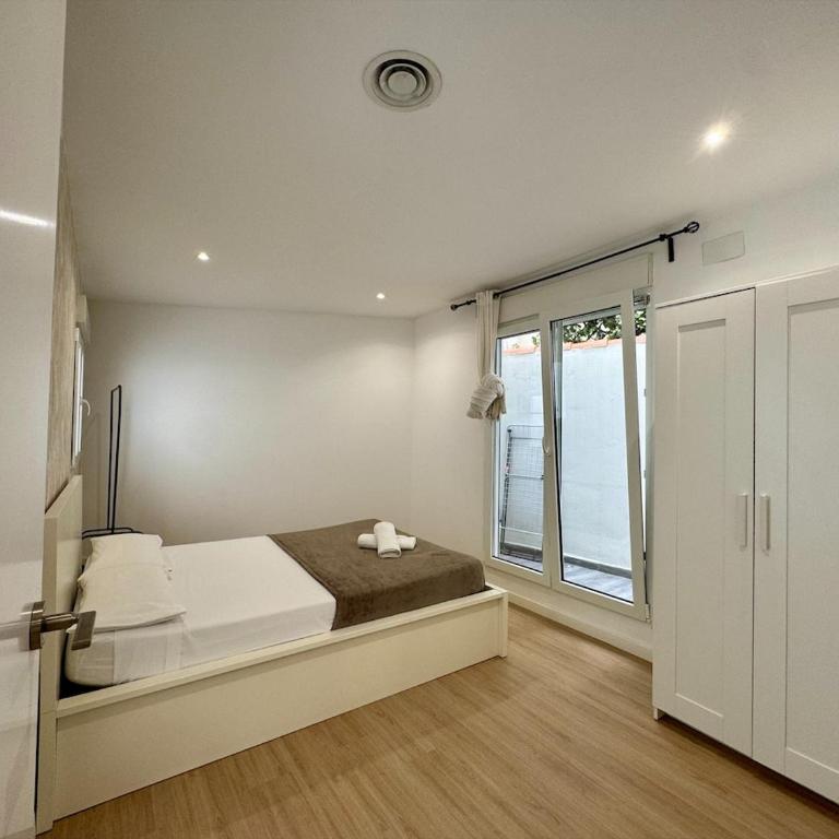 Reino Vlc - centrico y amplio piso - Three-Bedroom Apartment - 15