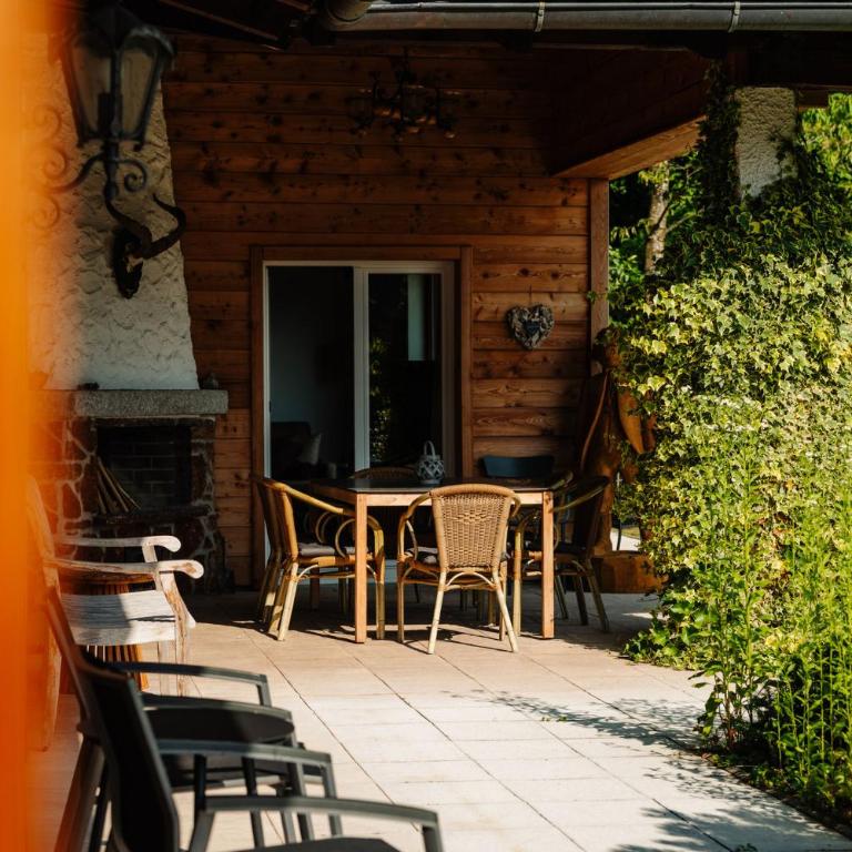 Luxus Ferienhaus Salzburg Chalet mit Pool, Sauna, Whirlpool, Kamin - Chalet mit 2 Schlafzimmern - 33