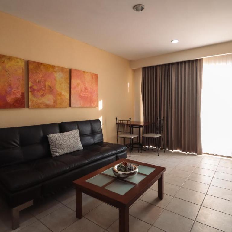 Mesón de la Luna Hotel & Spa - Superior King Suite - 4
