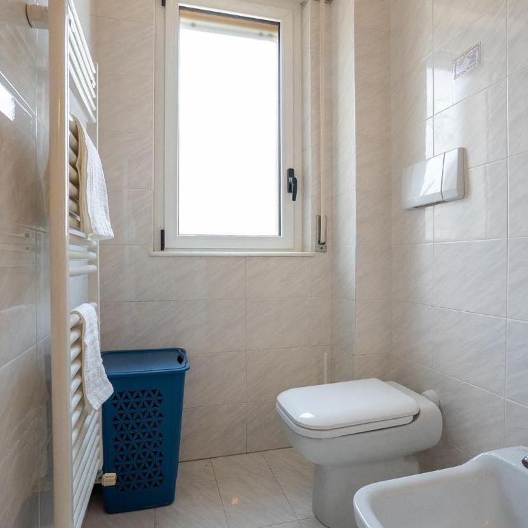 Dimora Waterfront - Appartamento con 2 Camere da Letto - 12