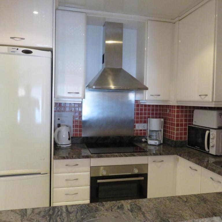 Apartamentos Las Brisas 3-2 - Two-Bedroom Apartment - 4