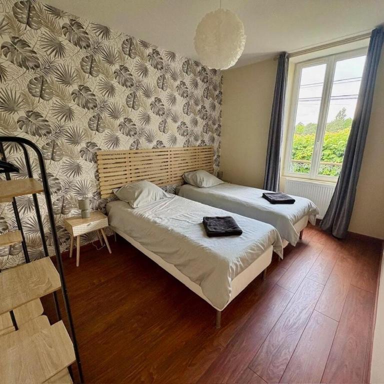 La Marivole maison 3 chambres à proximité de la gare, du centre ville et des marais - Three-Bedroom House - 5