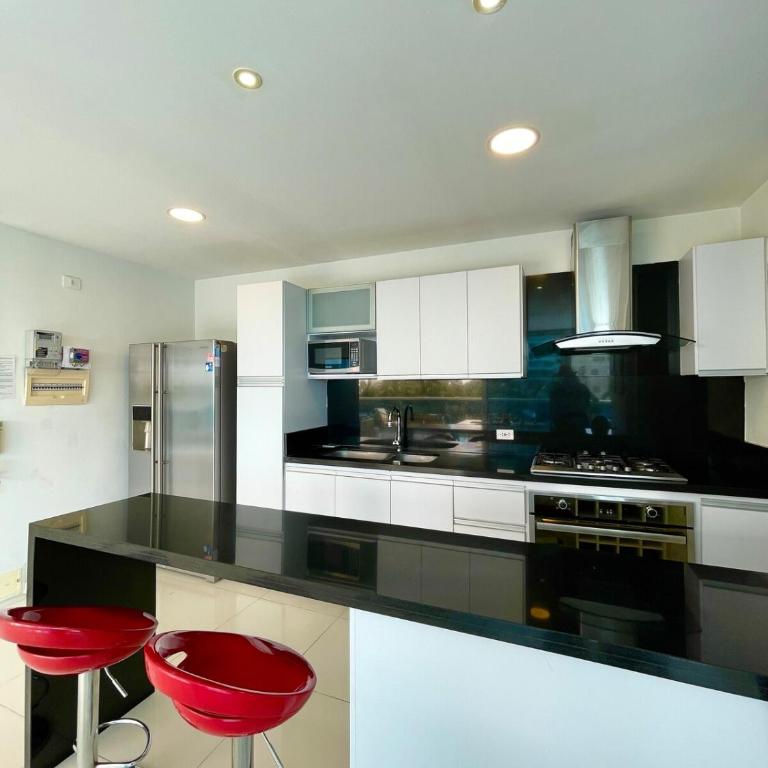 Lujo y espacio Bello Horozonte gran apartamento hasta 10 personas - Three-Bedroom Apartment - 18
